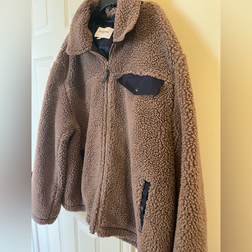 Like new Men's Brown Sherpa Jacket